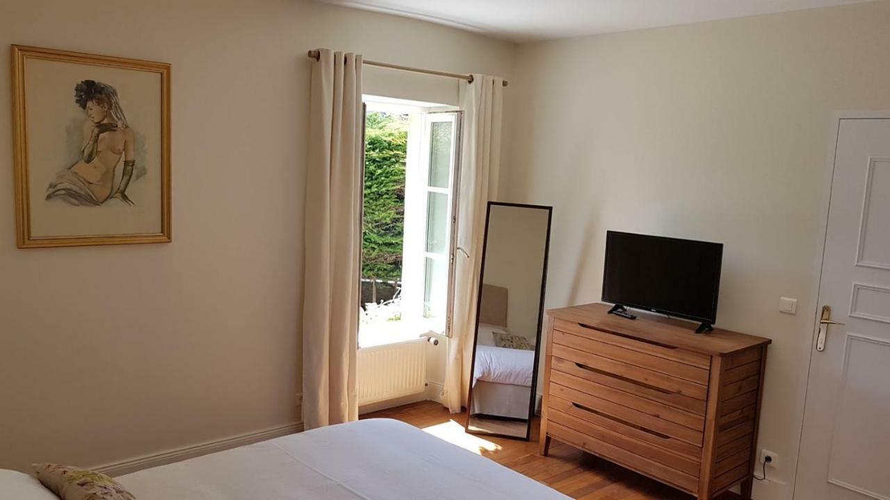 Chambre D'Hotes Liz'A Saint-Côme-de-Fresné エクステリア 写真