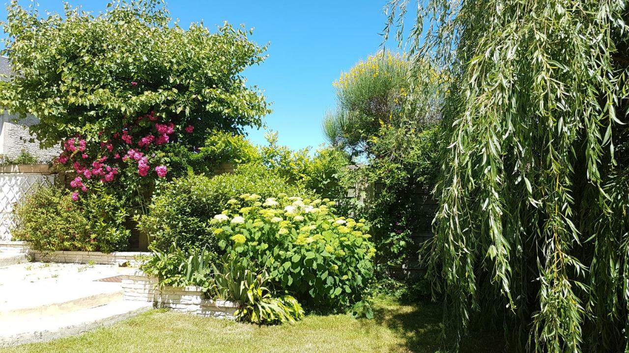 Chambre D'Hotes Liz'A Saint-Côme-de-Fresné エクステリア 写真